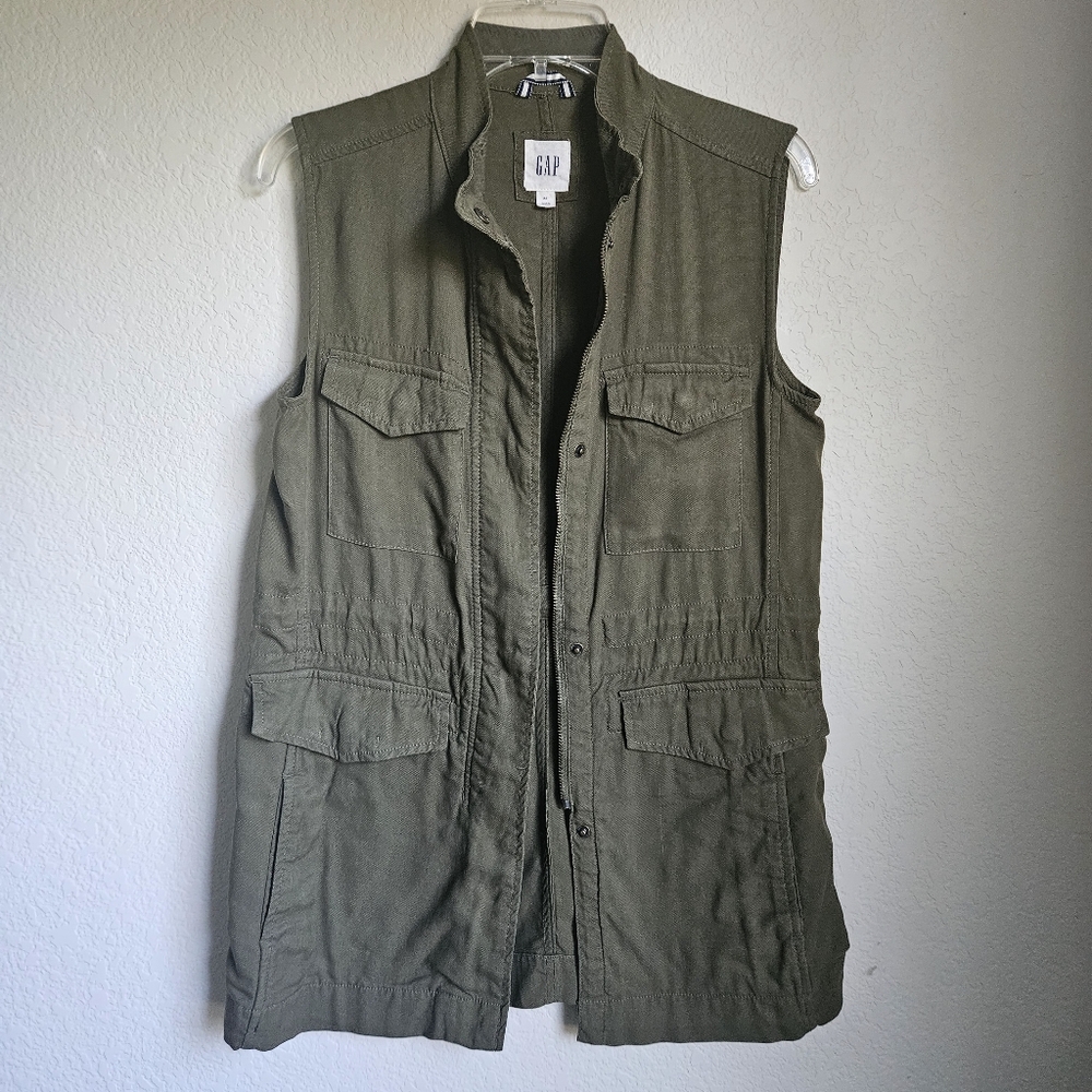 GAP Tencel Utility Vest - Picture 3 of 5